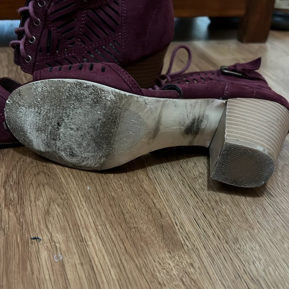 Laser cut Corset Booties 7.5 JustFab - Picture 11 of 12